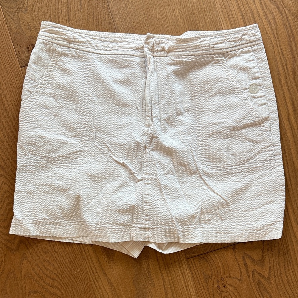 Dockers White and Tan Seersucker Skorts -